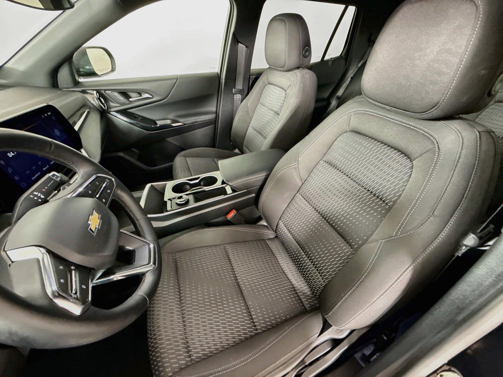 2026 Chevrolet Equinox photo 11