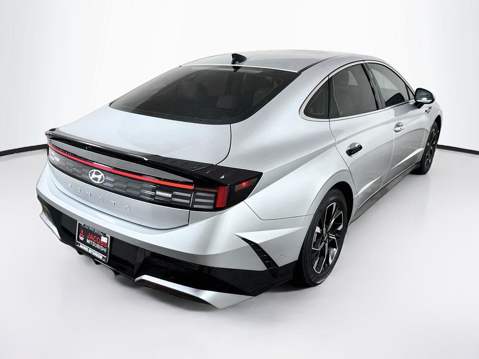 2025 Hyundai Sonata photo 6