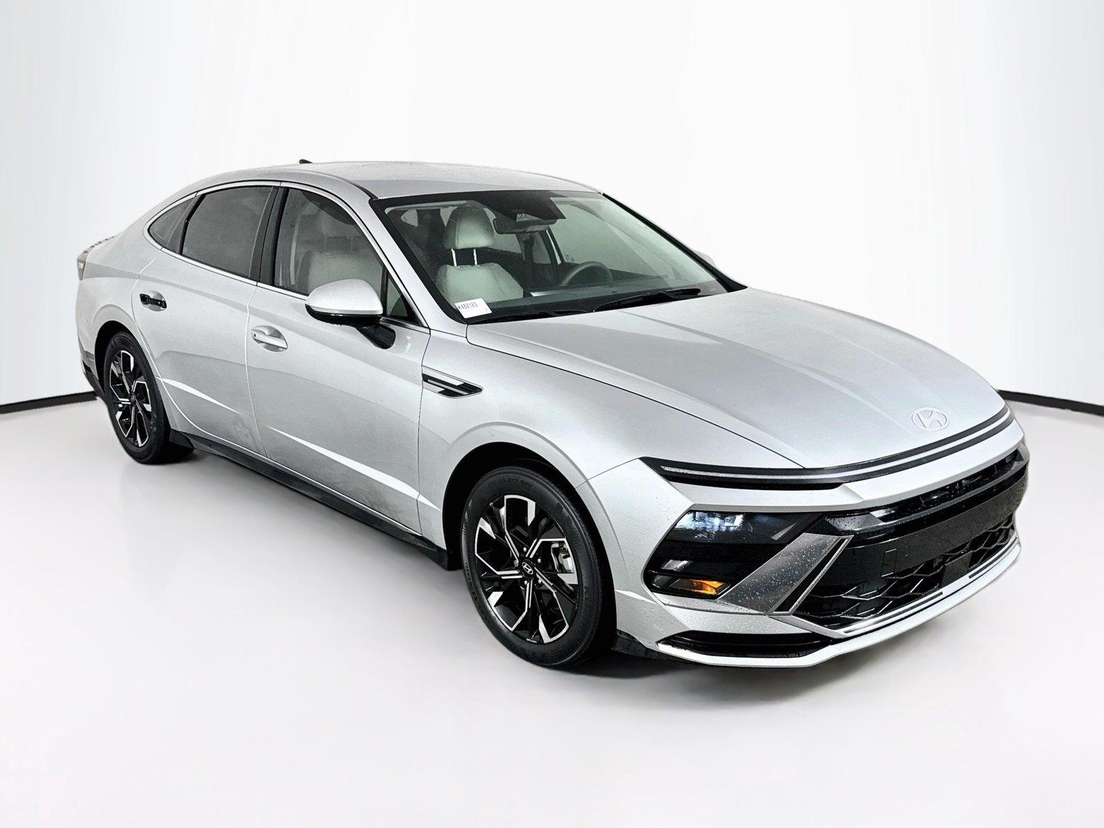 2025 Hyundai Sonata photo 8