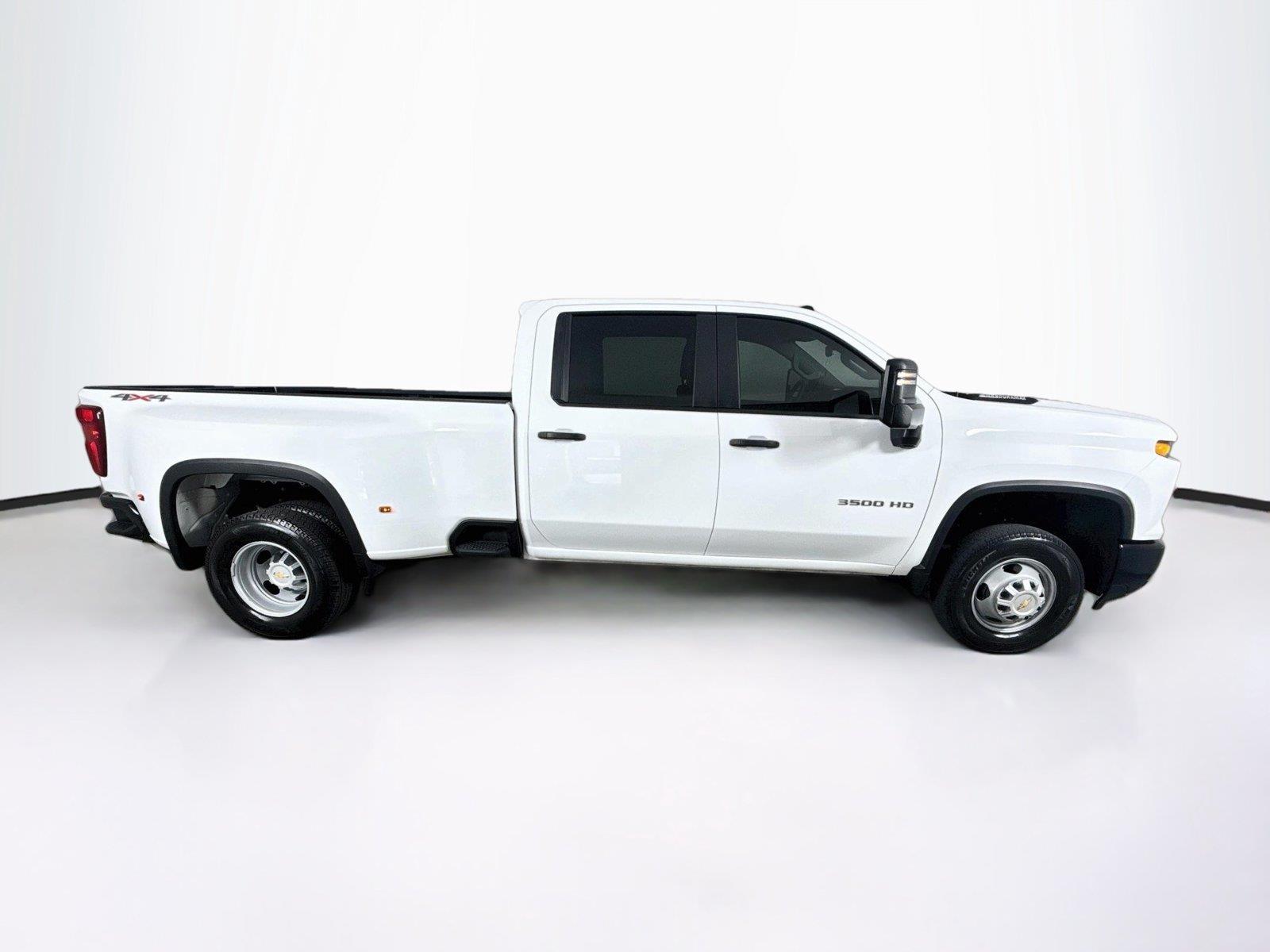 2026 Chevrolet Silverado 3500HD photo 7