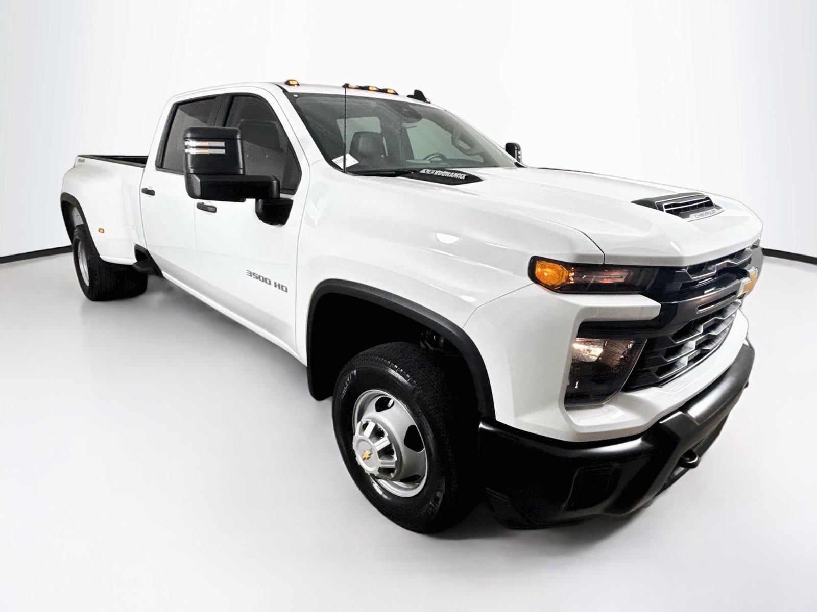 2026 Chevrolet Silverado 3500HD photo 8
