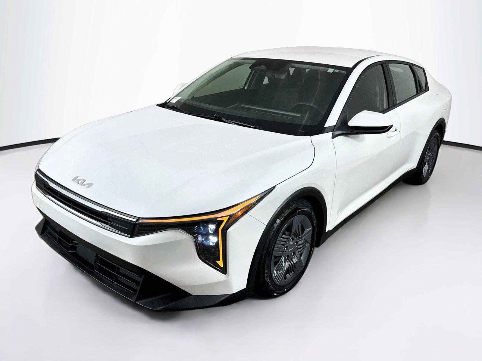 2025 Kia K4 LX