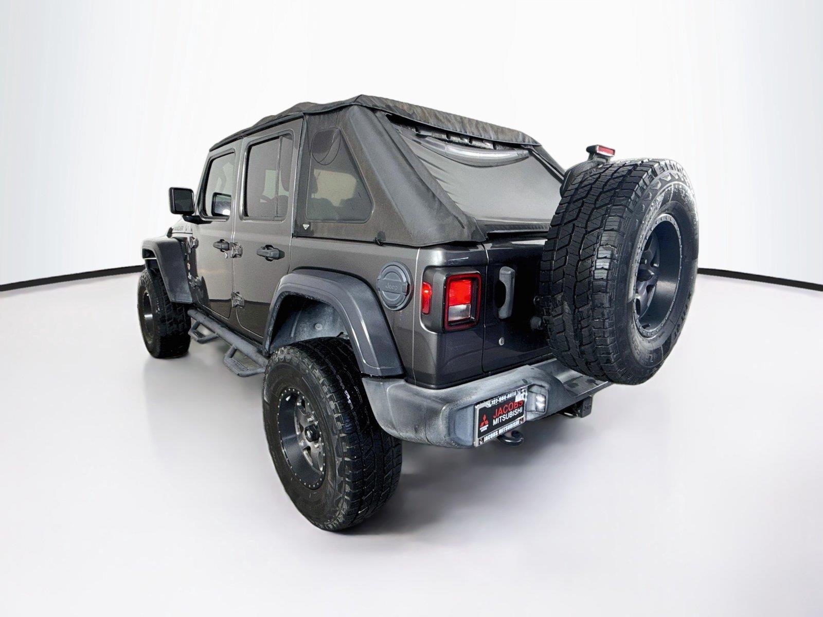 2018 Jeep Wrangler Unlimited photo 3
