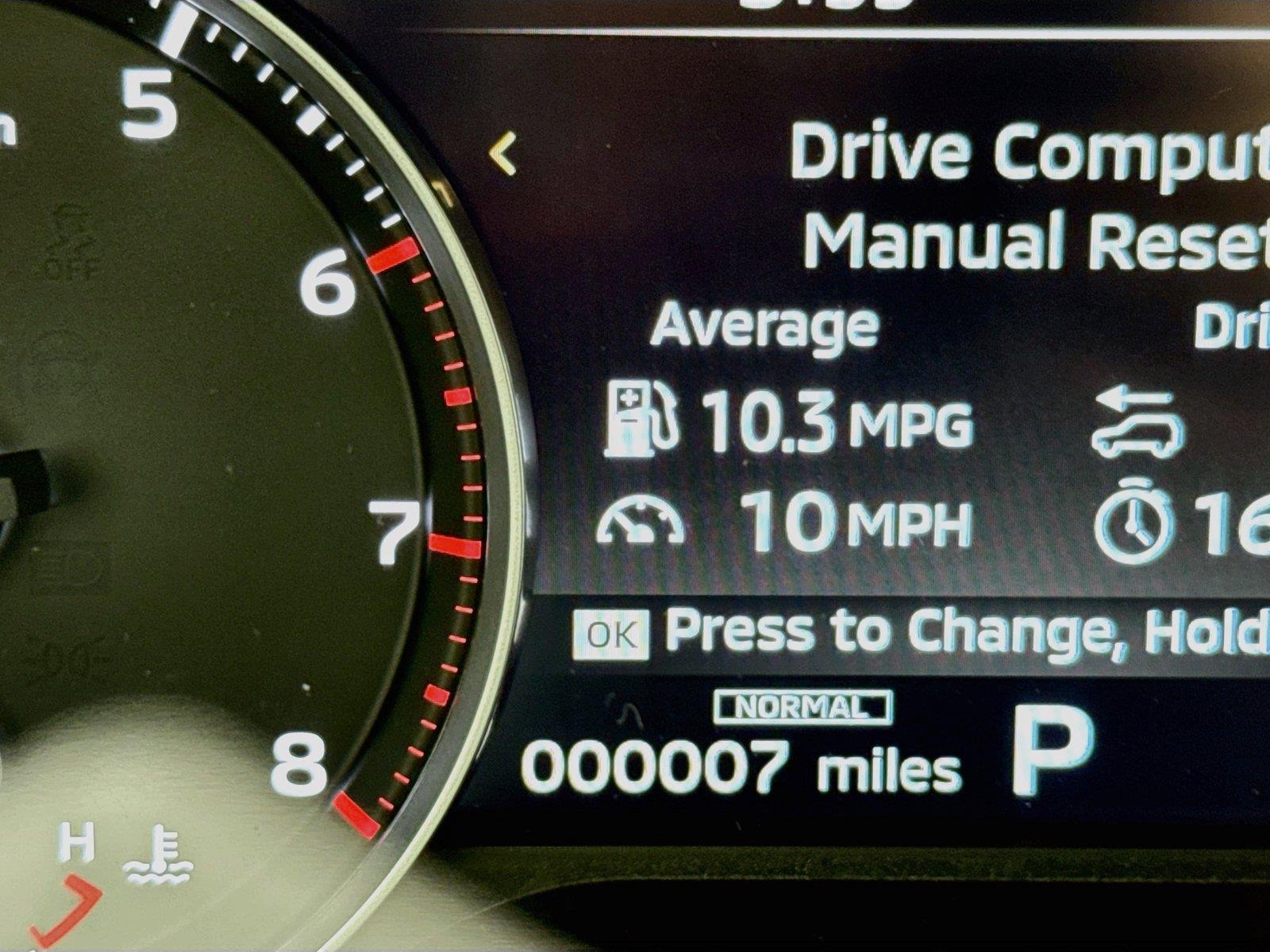 2026 Mitsubishi Outlander photo 11