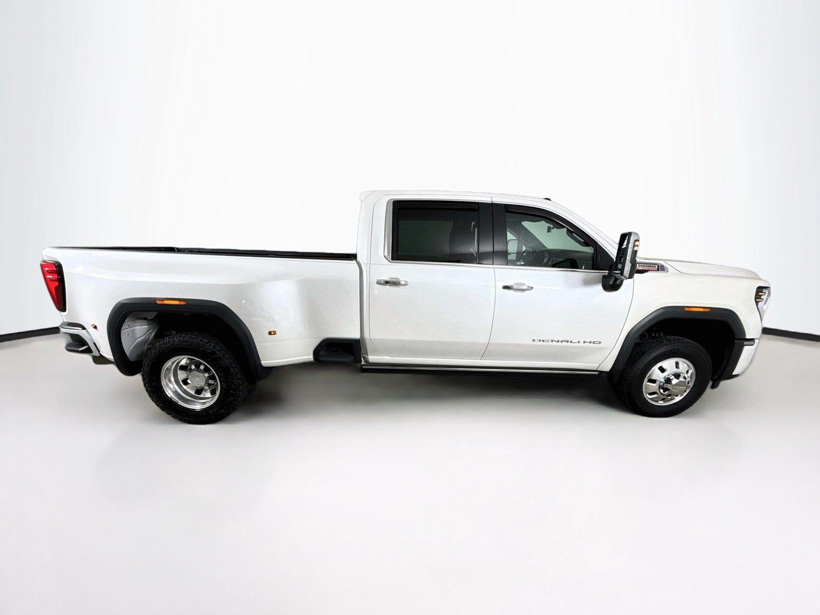 2024 GMC Sierra 3500HD photo 7