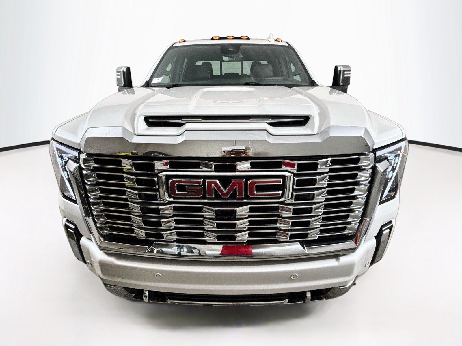 2024 GMC Sierra 3500HD photo 10