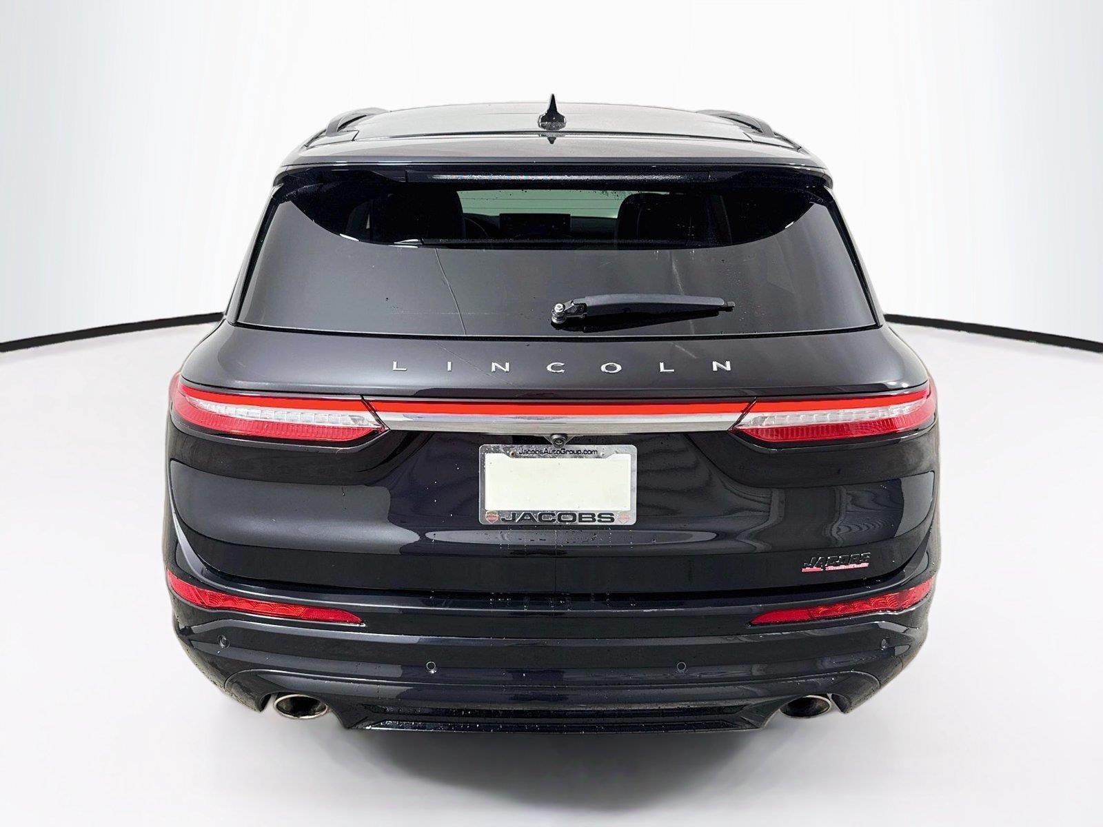 2025 Lincoln Corsair photo 4