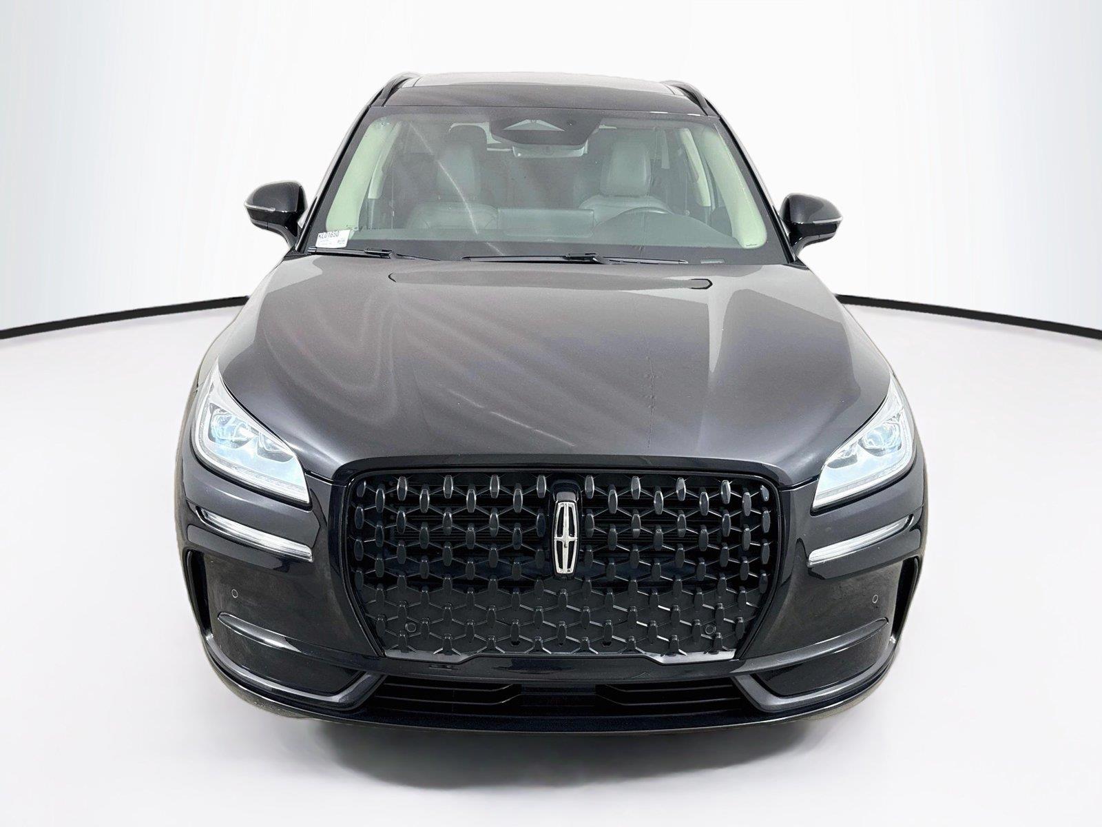 2025 Lincoln Corsair photo 8