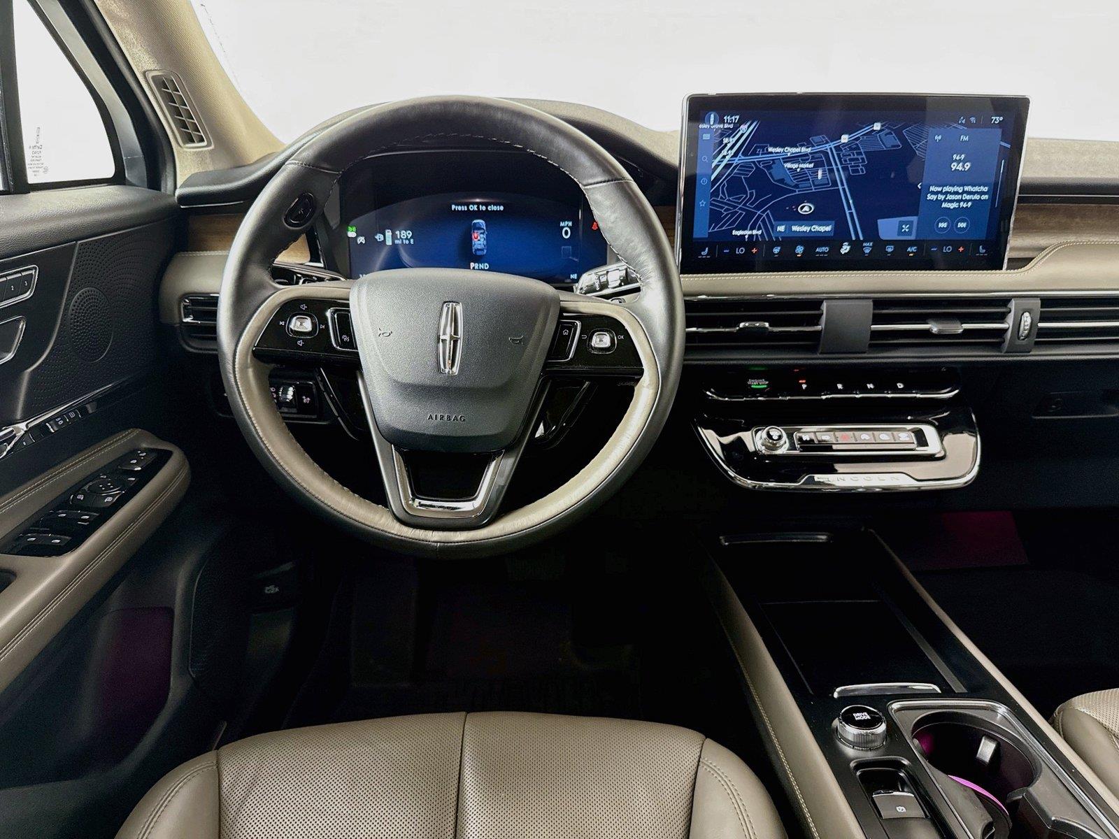 2025 Lincoln Corsair photo 10