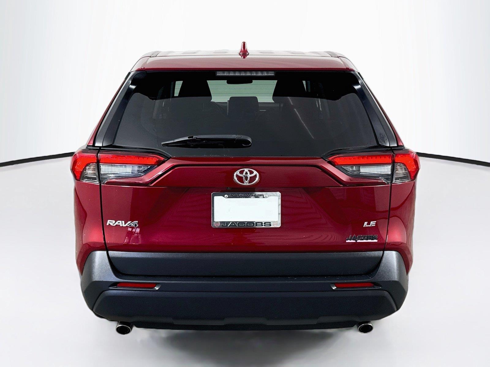 2025 Toyota RAV4 photo 4