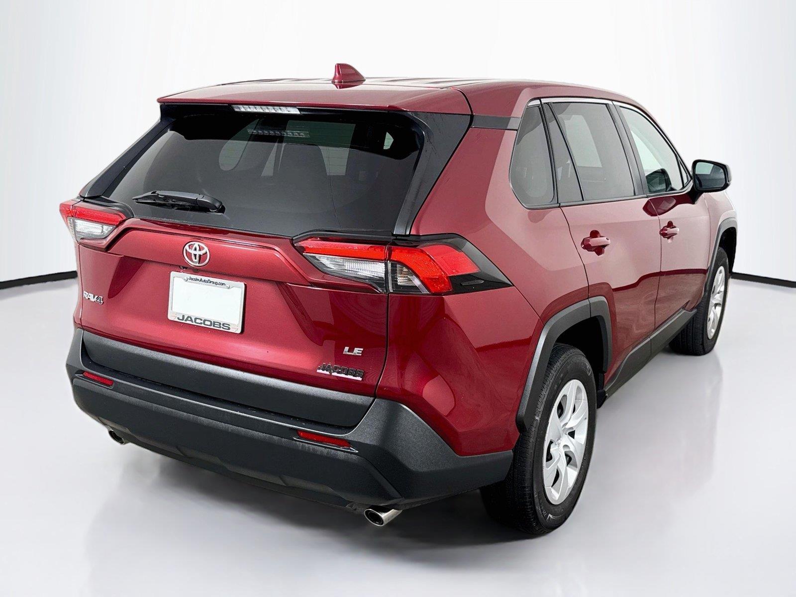 2025 Toyota RAV4 photo 5