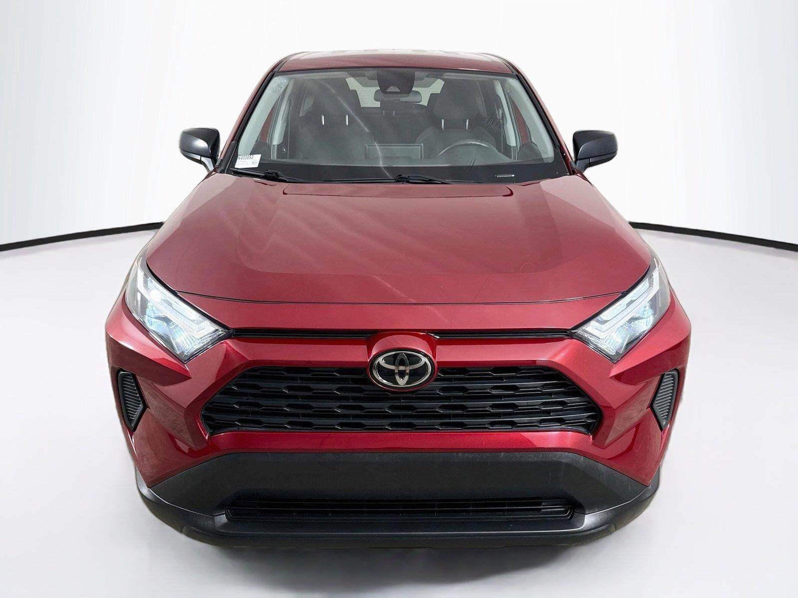 2025 Toyota RAV4 photo 8