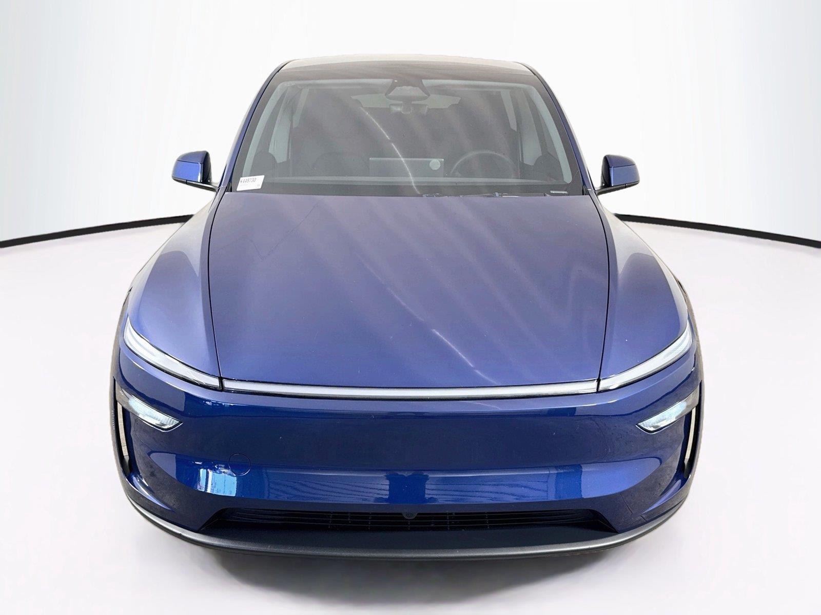 2026 Tesla Model Y photo 10