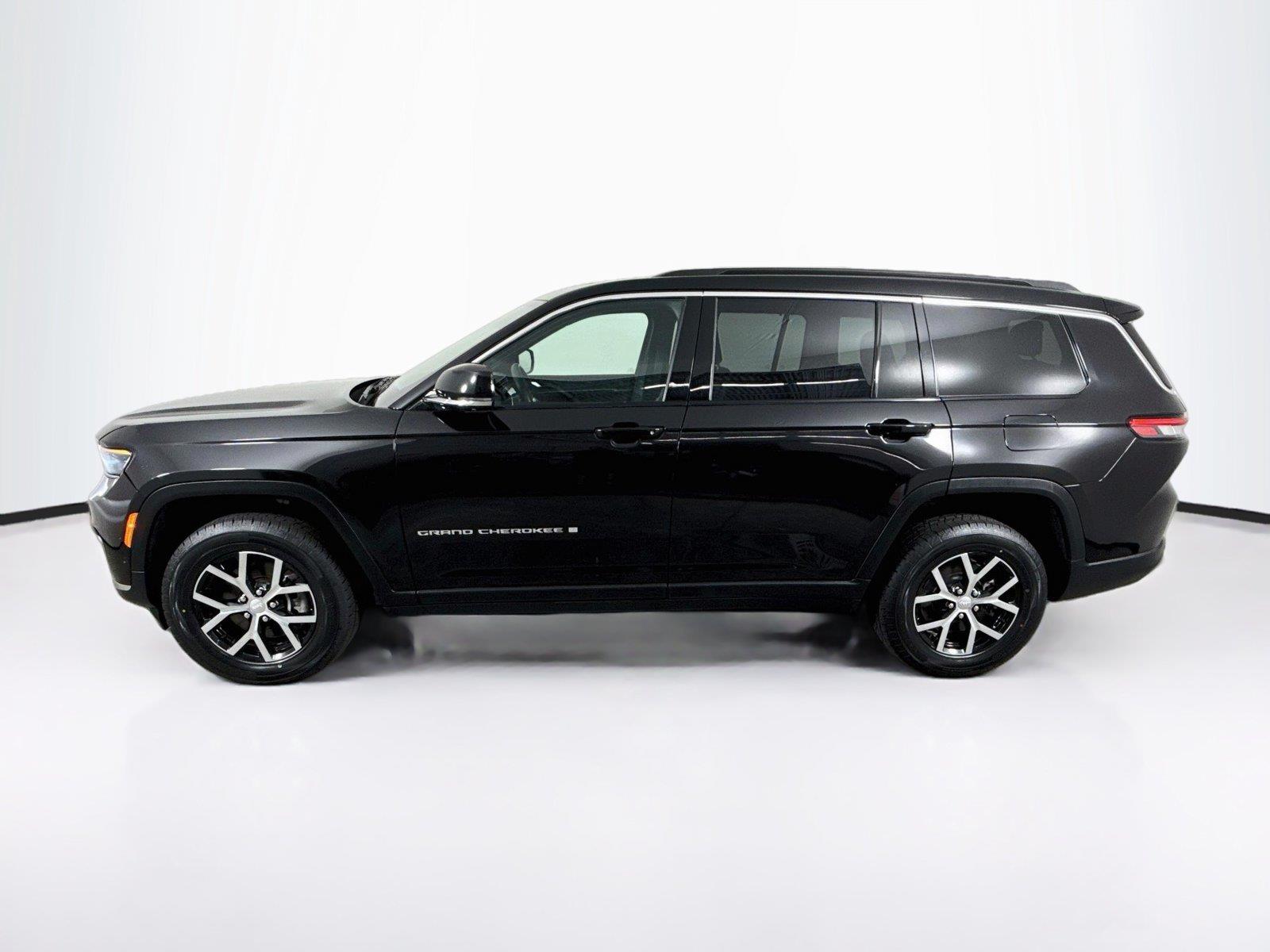 2024 Jeep Grand Cherokee L photo 2