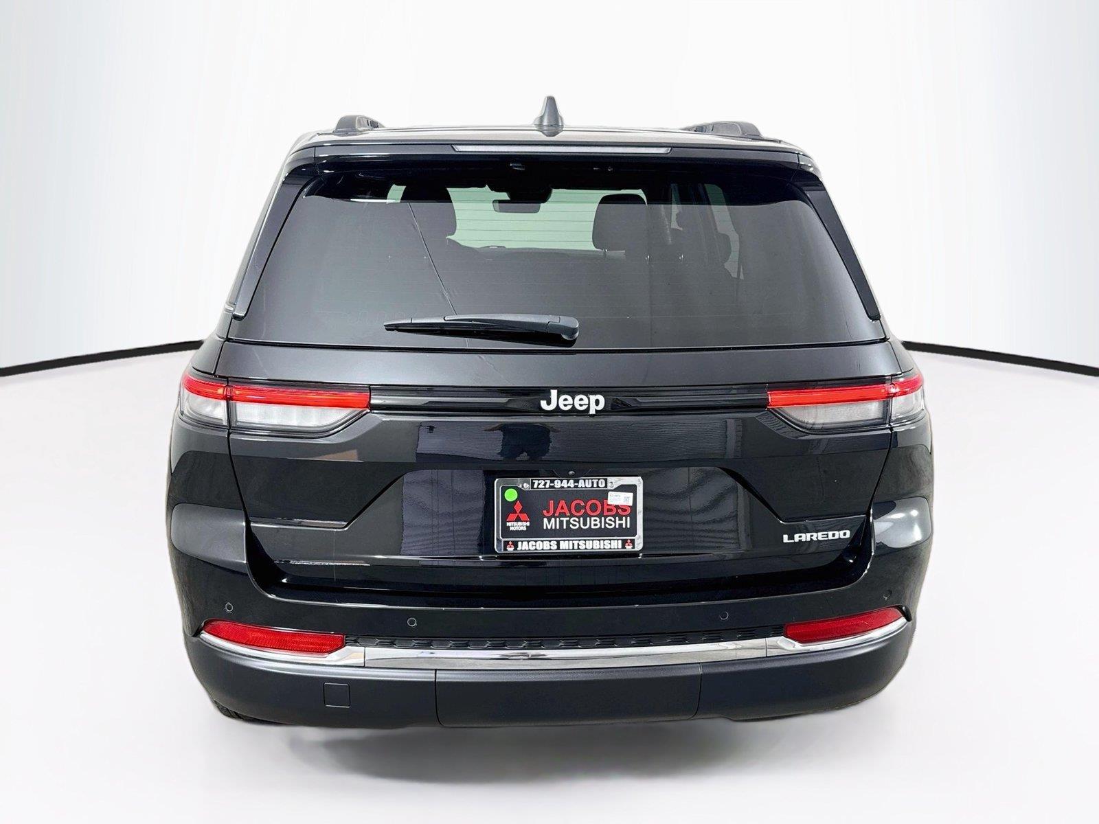 2025 Jeep Grand Cherokee photo 5
