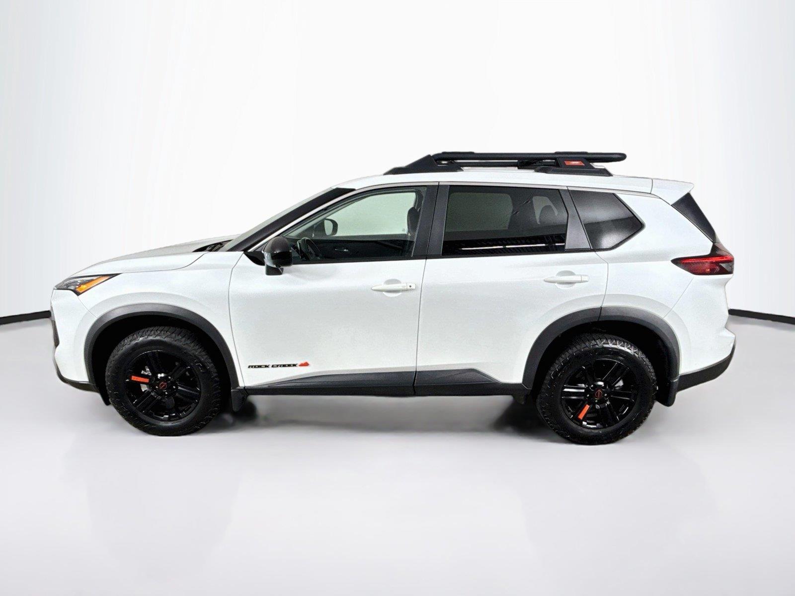 2025 Nissan Rogue photo 2