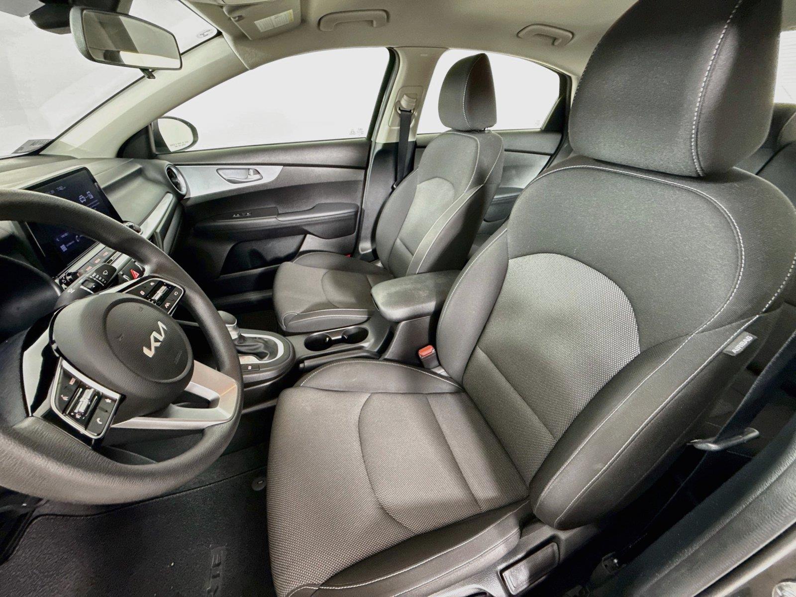 2023 Kia Forte photo 11