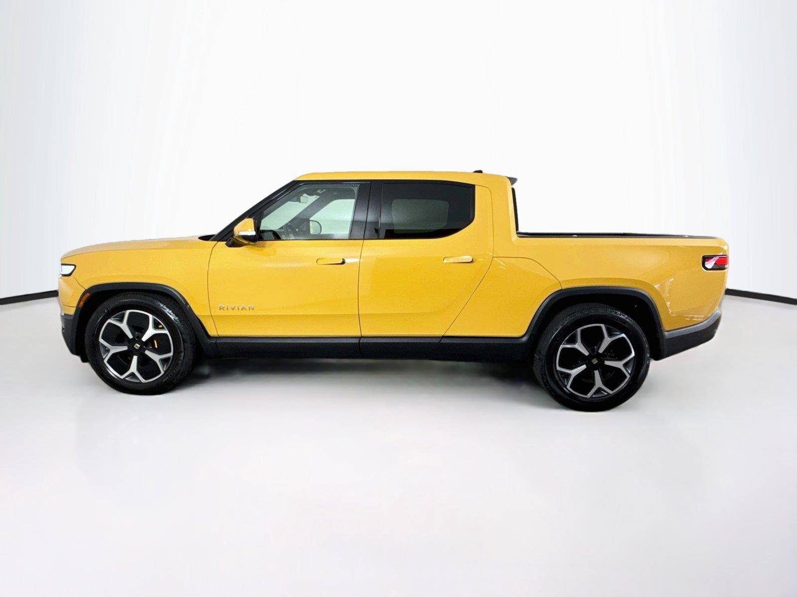 2023 Rivian R1T photo 2