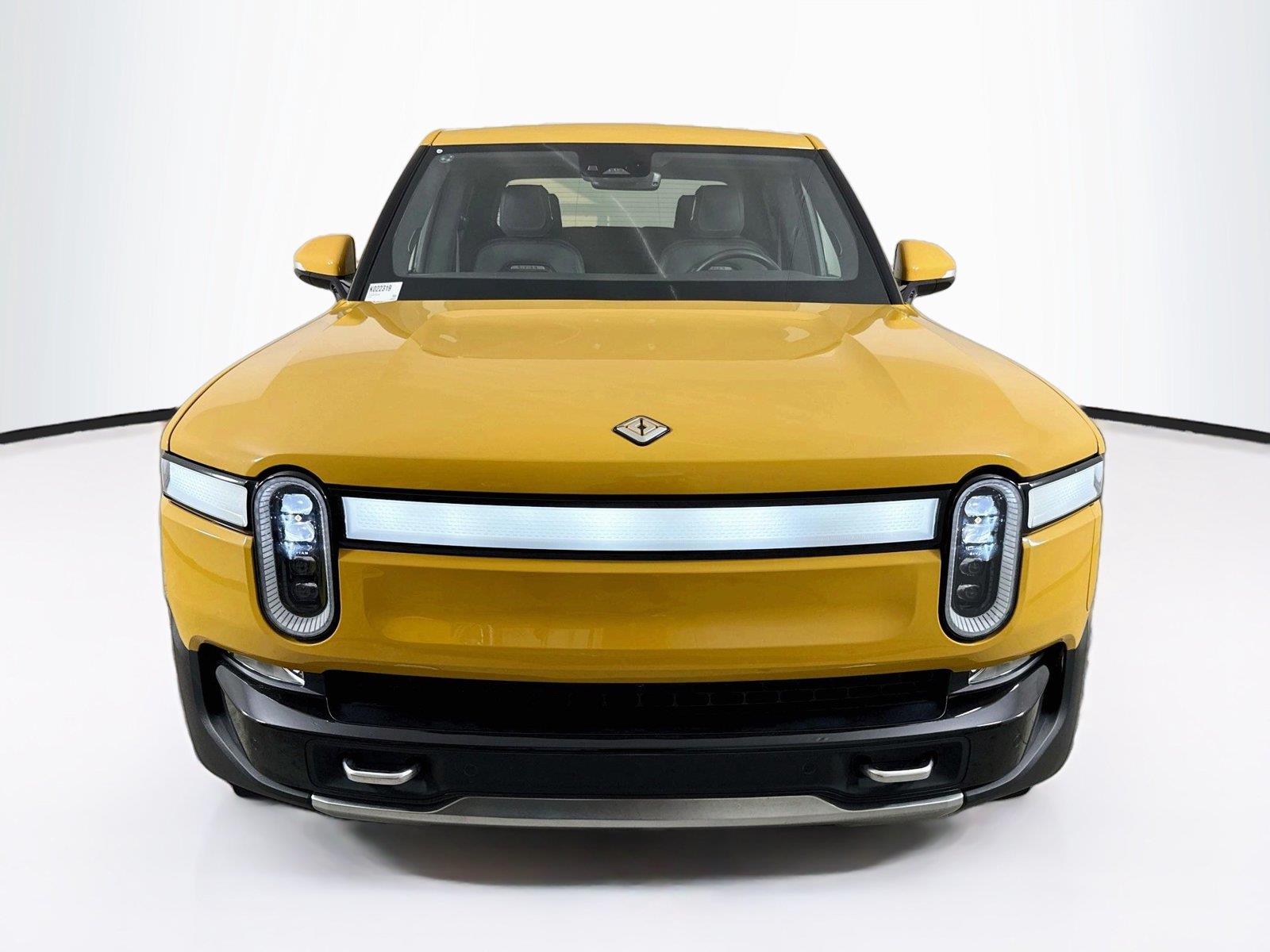 2023 Rivian R1T photo 10