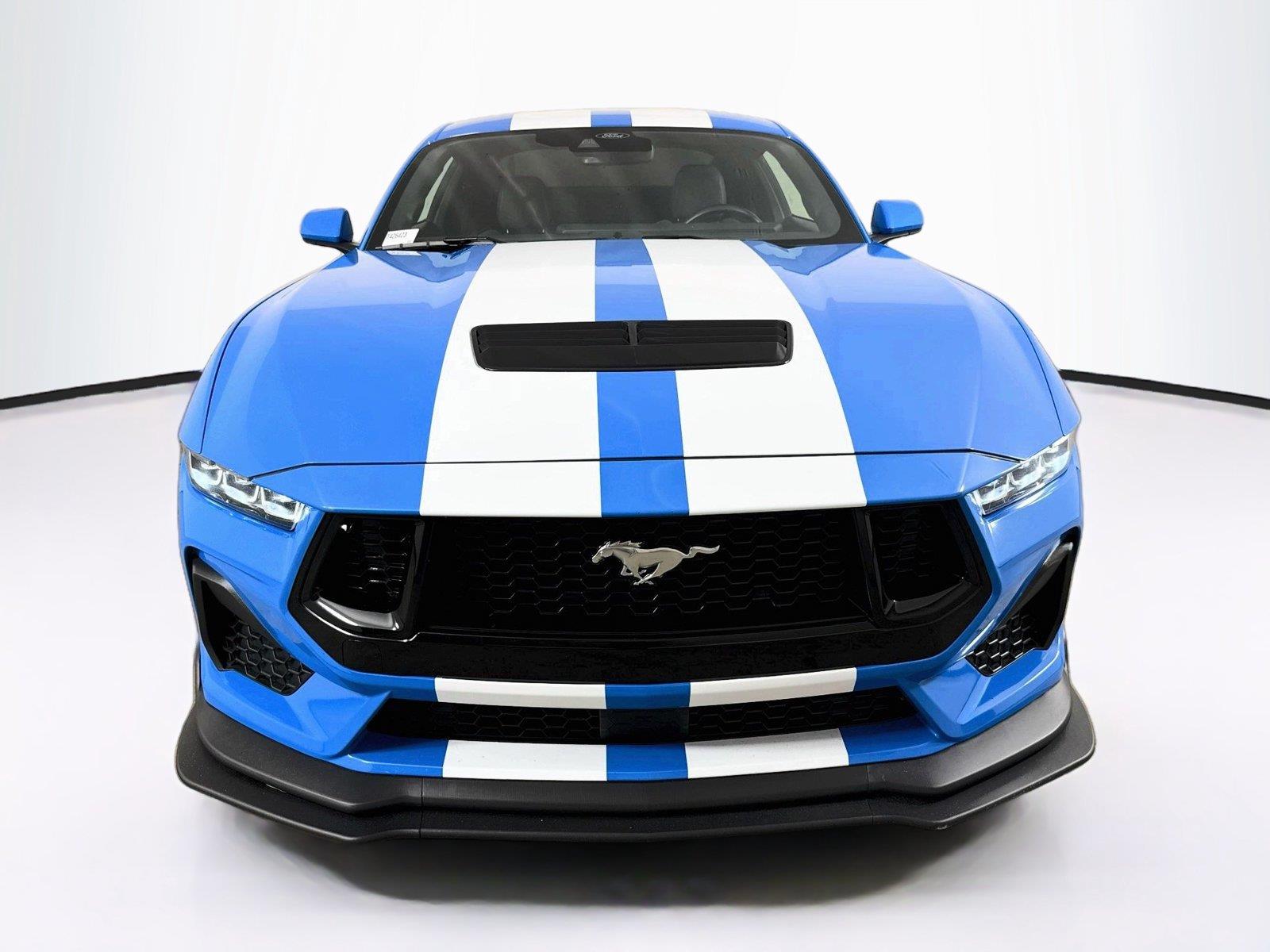 2024 Ford Mustang photo 8