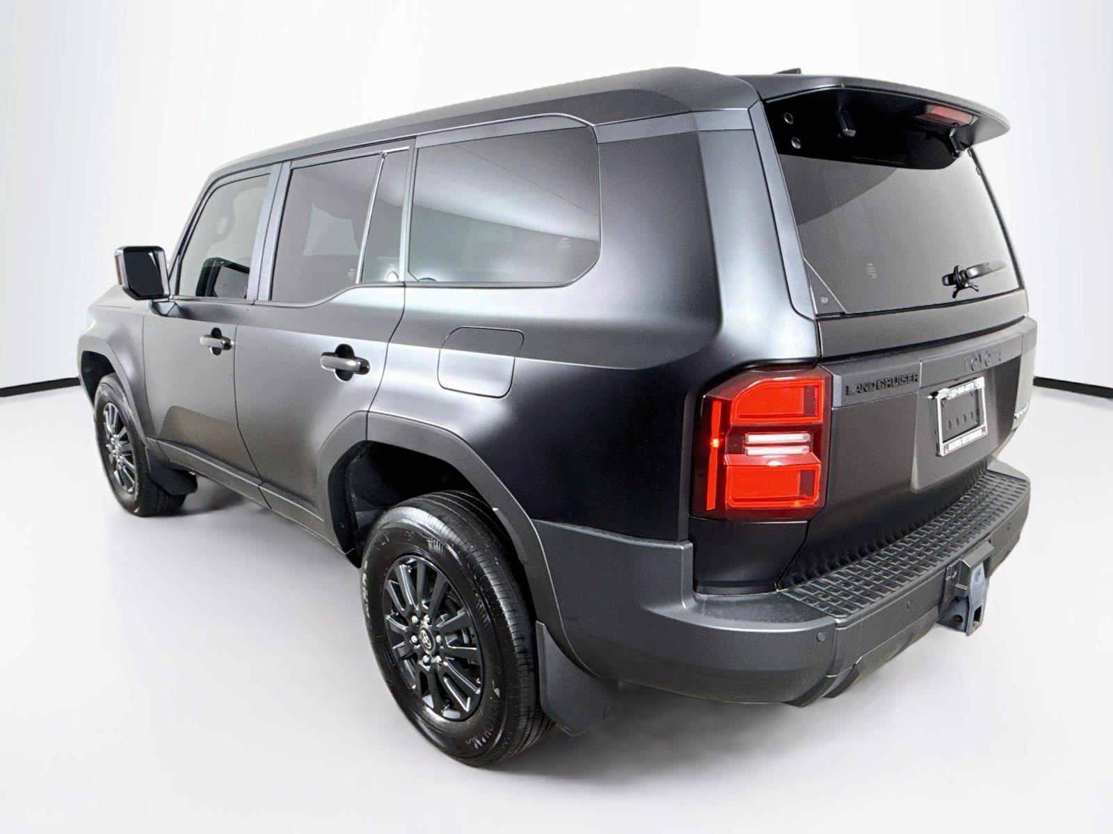 2026 Toyota Land Cruiser photo 3