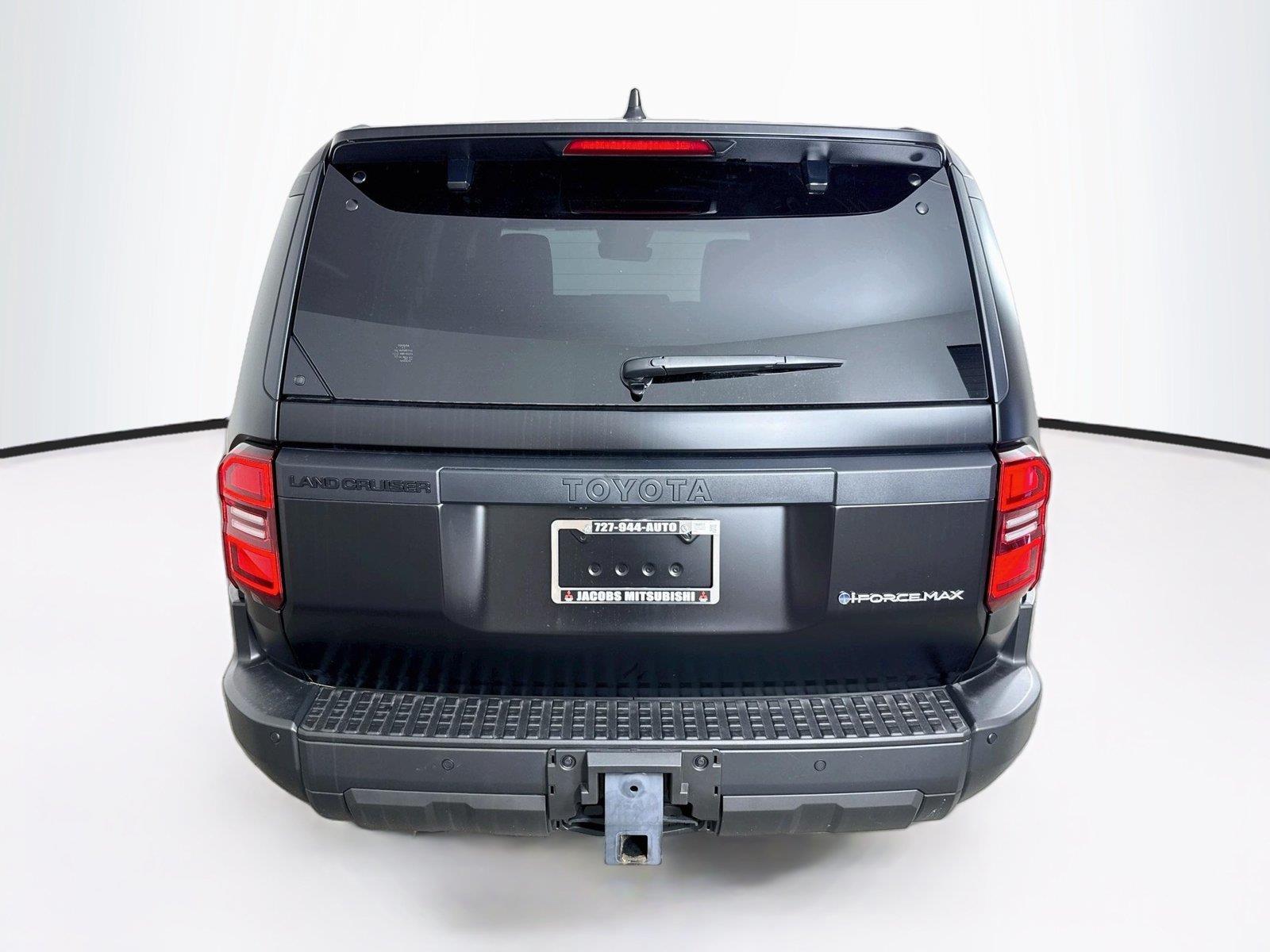 2026 Toyota Land Cruiser photo 4