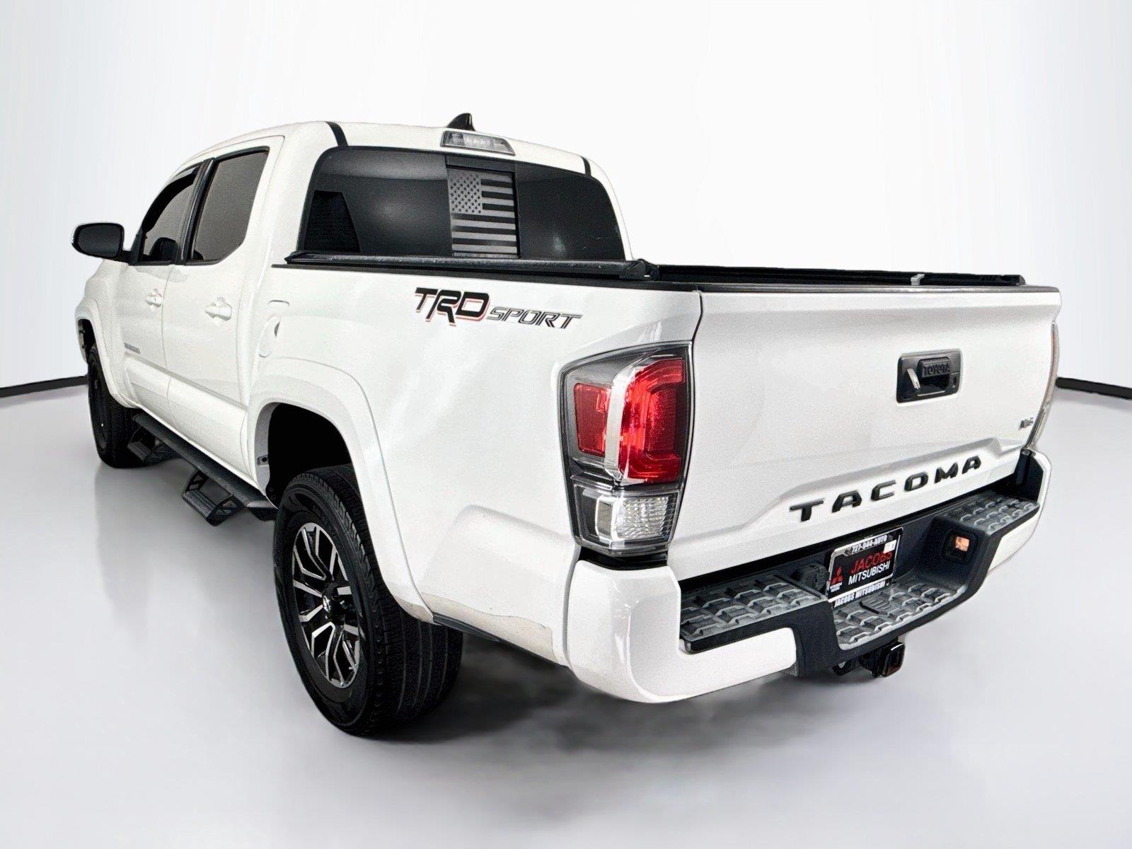 2020 Toyota Tacoma photo 3