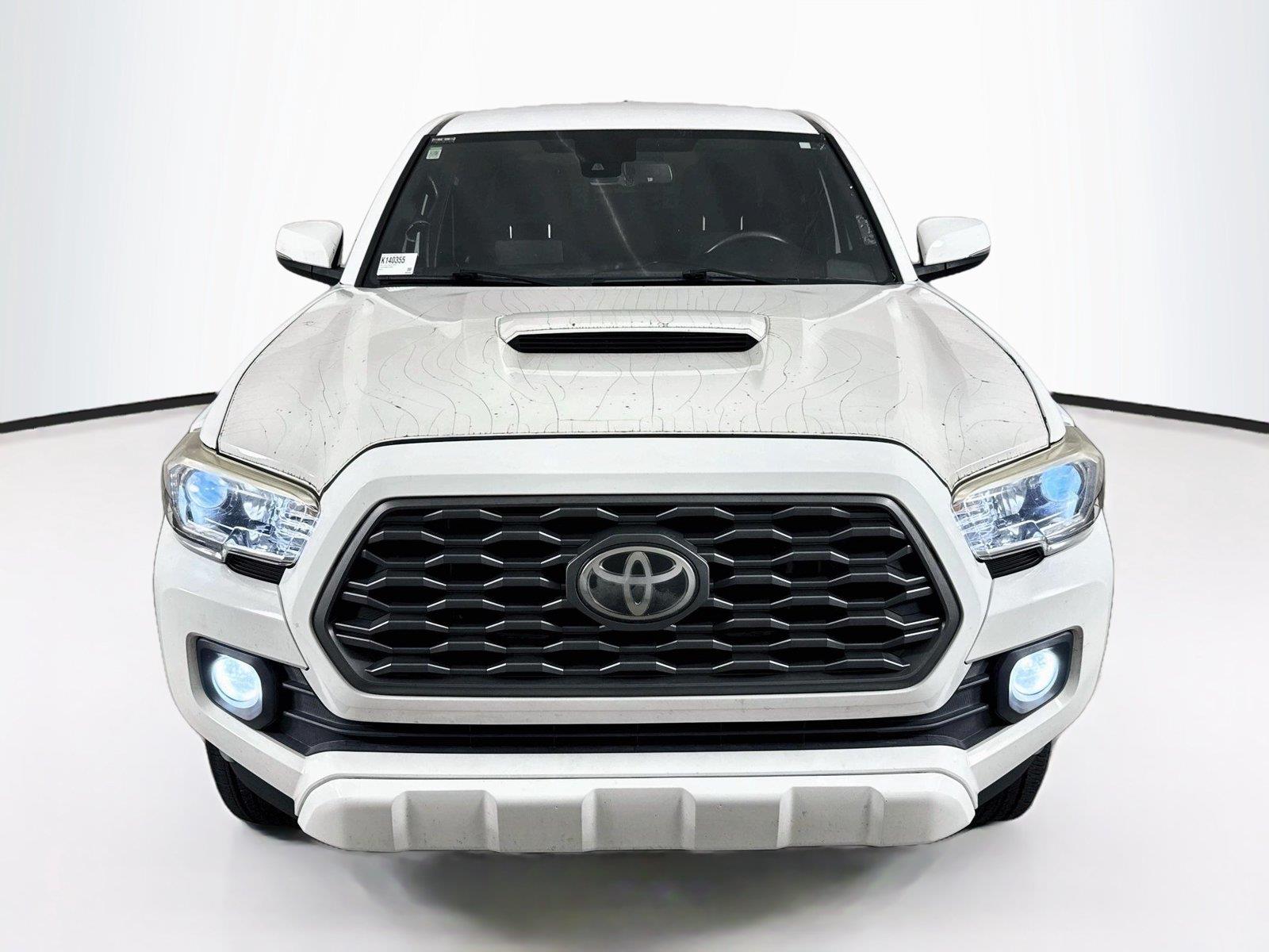2020 Toyota Tacoma photo 8