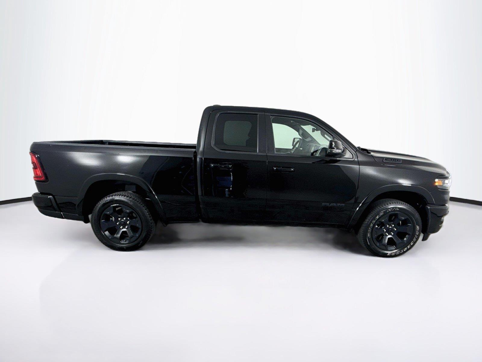 2025 Ram 1500 photo 7
