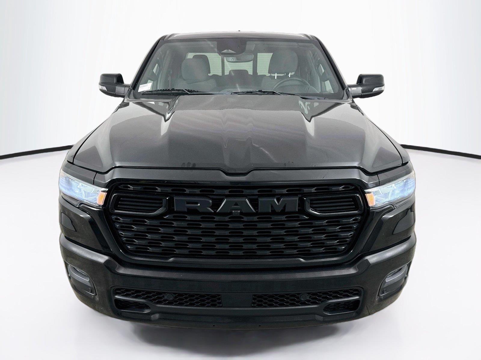 2025 Ram 1500 photo 10