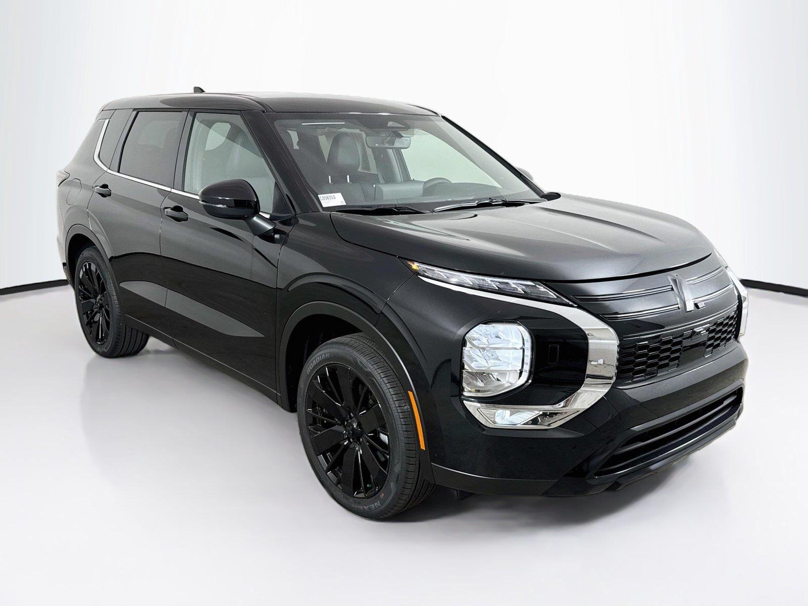 2026 Mitsubishi Outlander photo 7