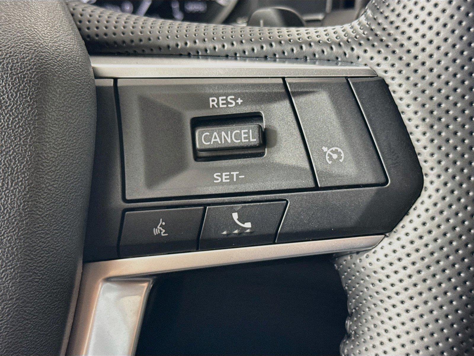 2026 Mitsubishi Outlander photo 11
