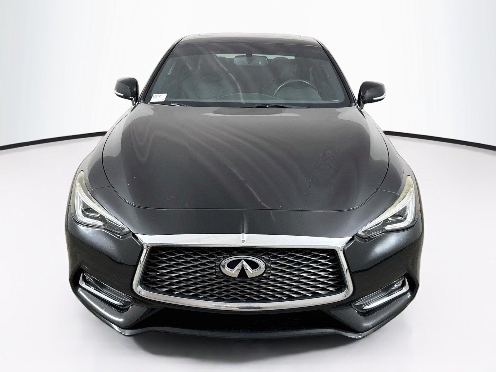 2017 INFINITI Q60 photo 8