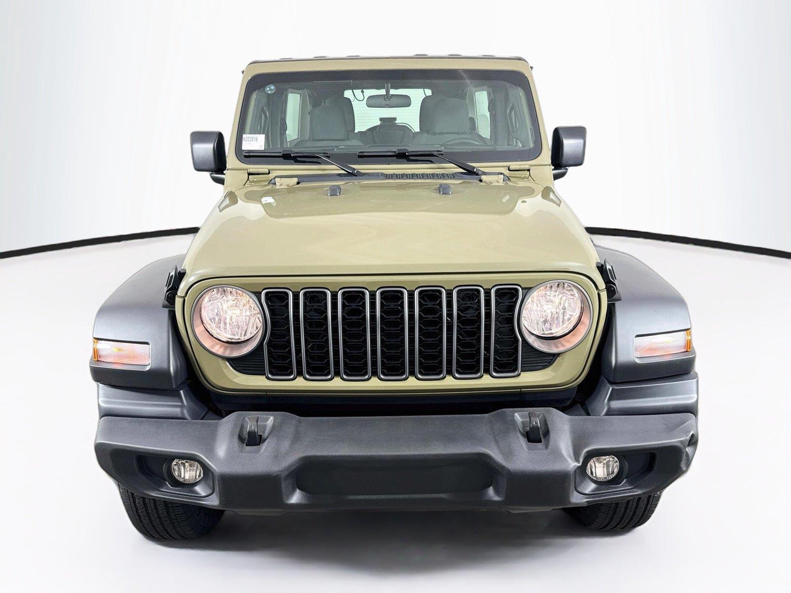 2026 Jeep Wrangler photo 10
