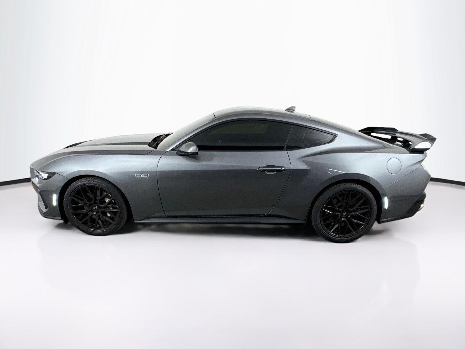 2024 Ford Mustang photo 2