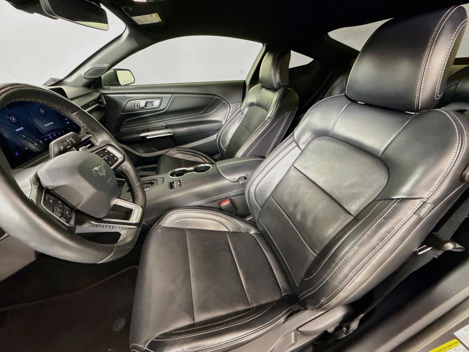 2024 Ford Mustang photo 9