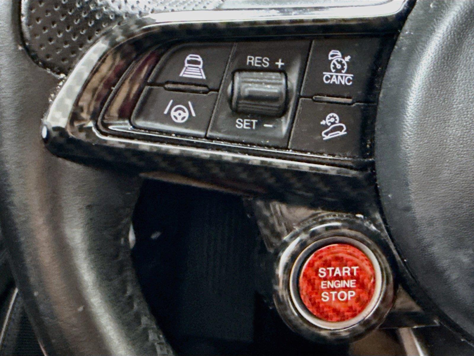 2022 Alfa Romeo Stelvio photo 10