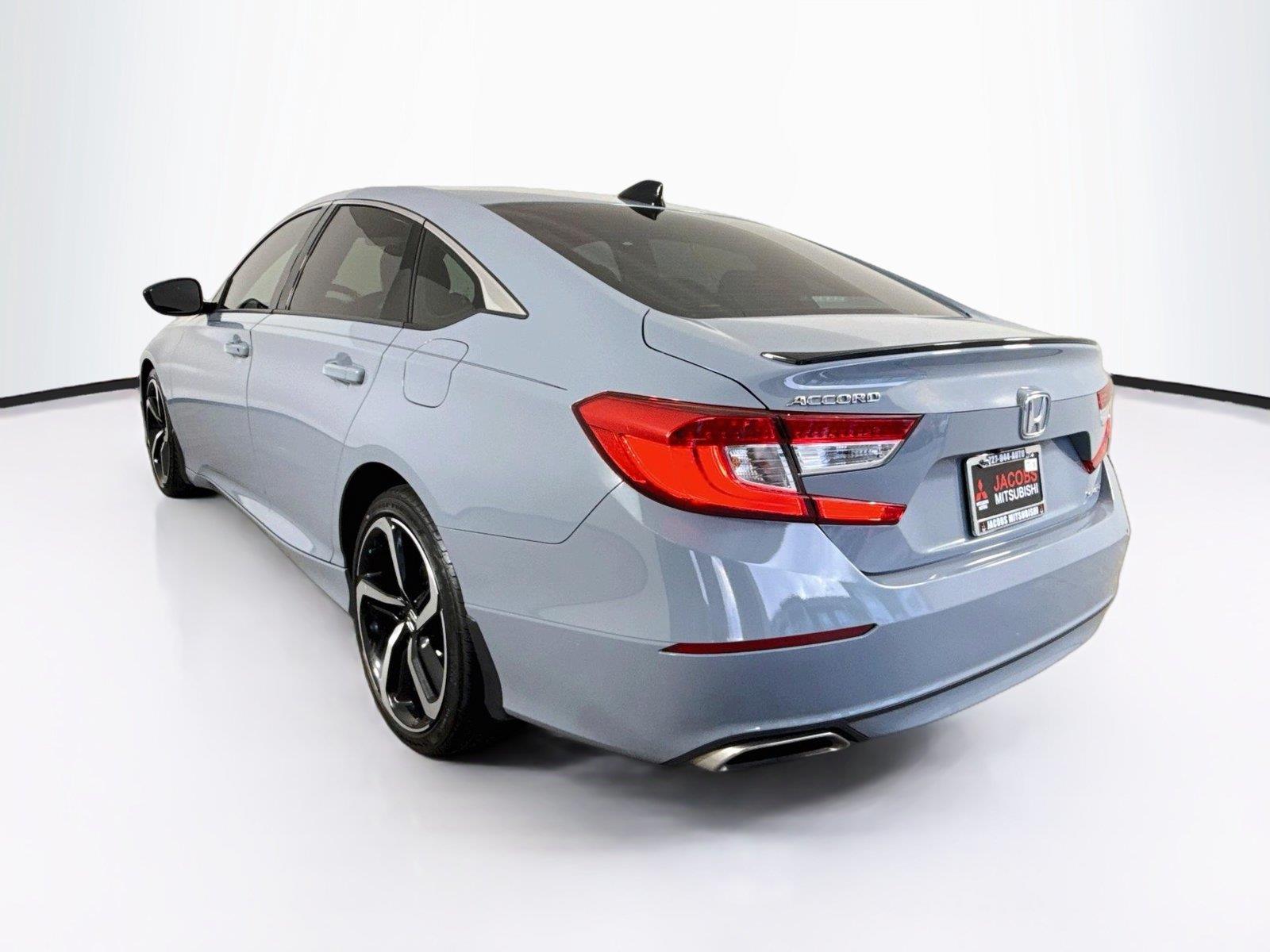 2022 Honda Accord Sedan photo 3