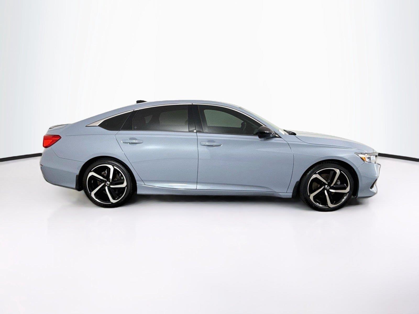 2022 Honda Accord Sedan photo 6