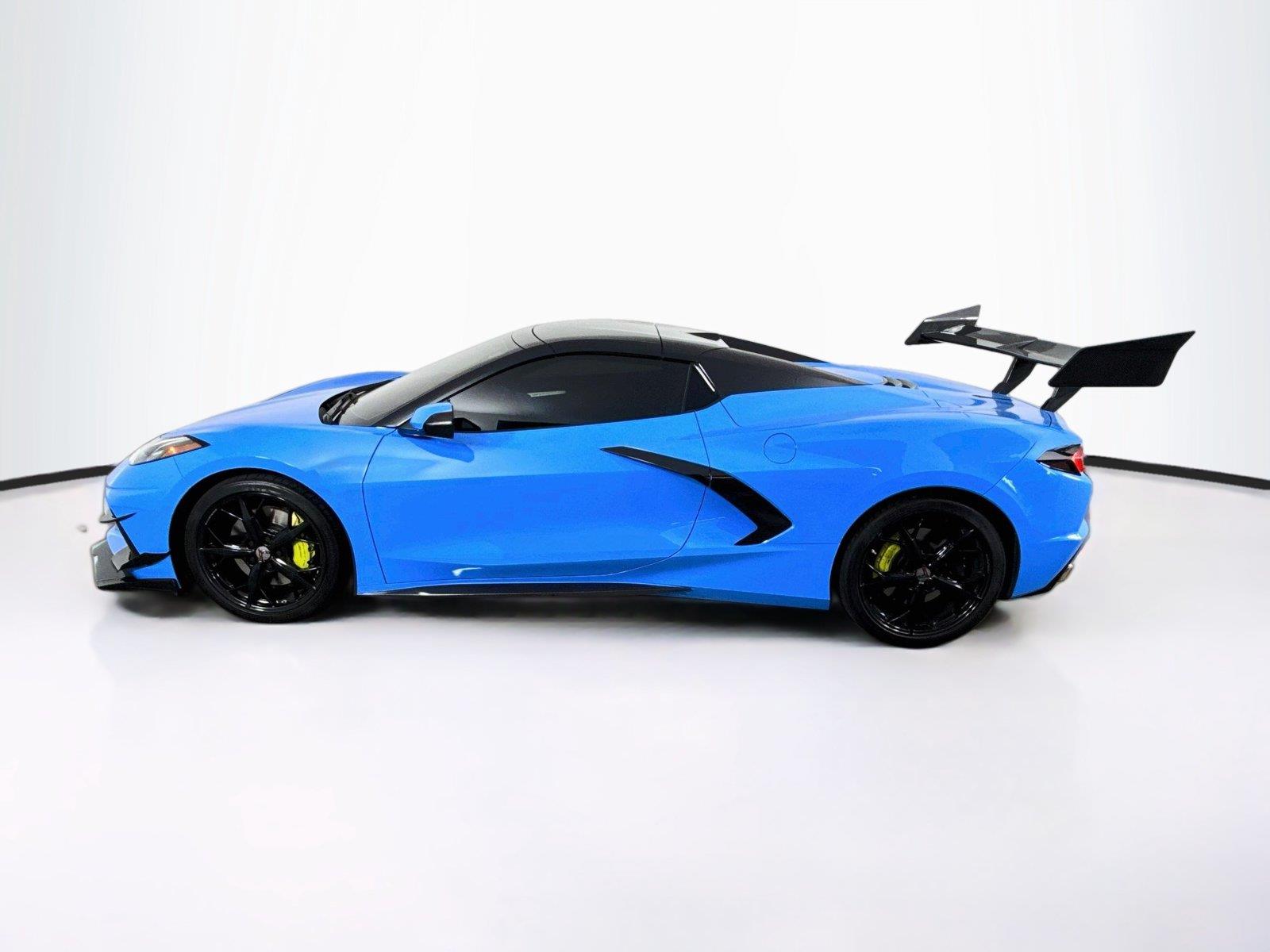 2022 Chevrolet Corvette photo 2