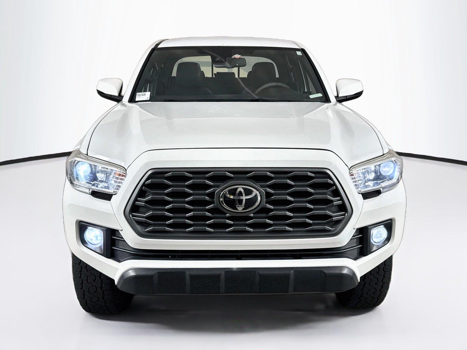 2018 Toyota Tacoma photo 8