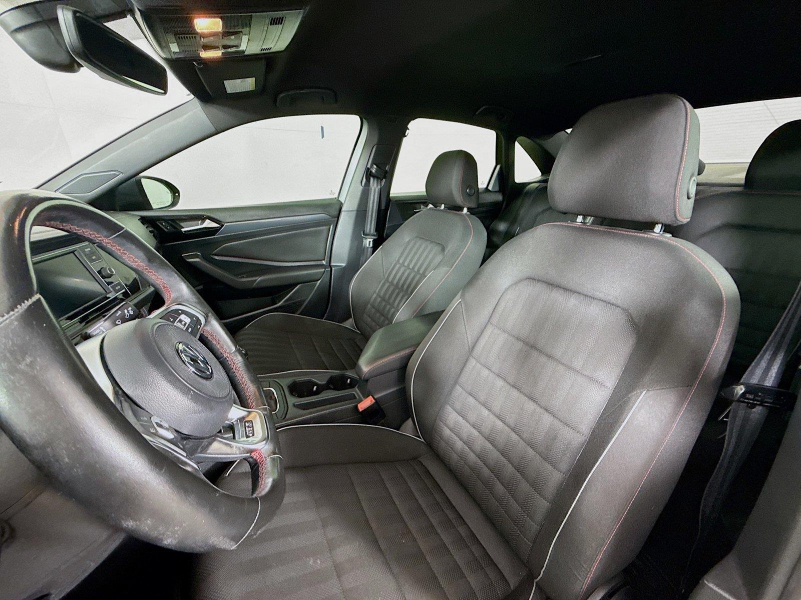 2019 volkswagen Jetta GLI photo 2
