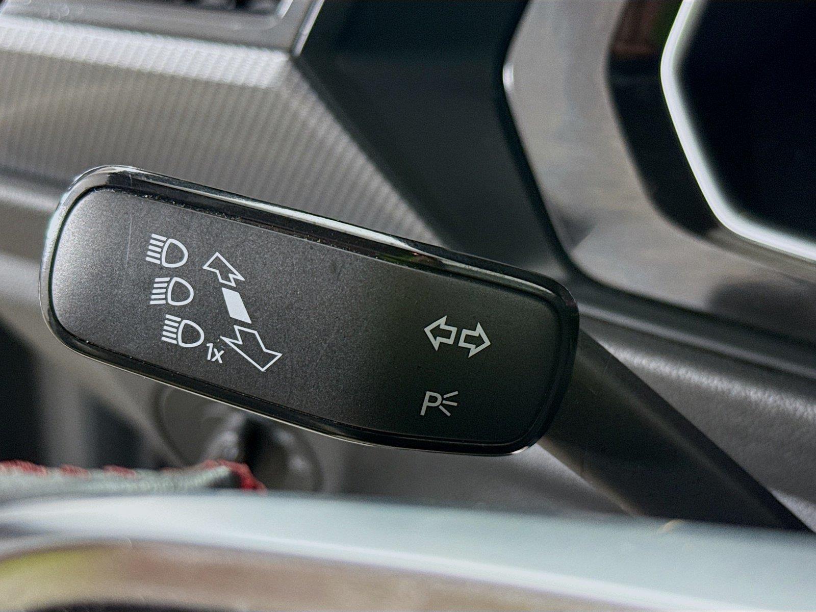 2019 volkswagen Jetta GLI photo 6