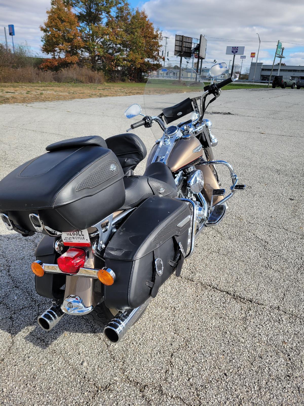 2005 Harley Road King Classic - Resurrection Automotive