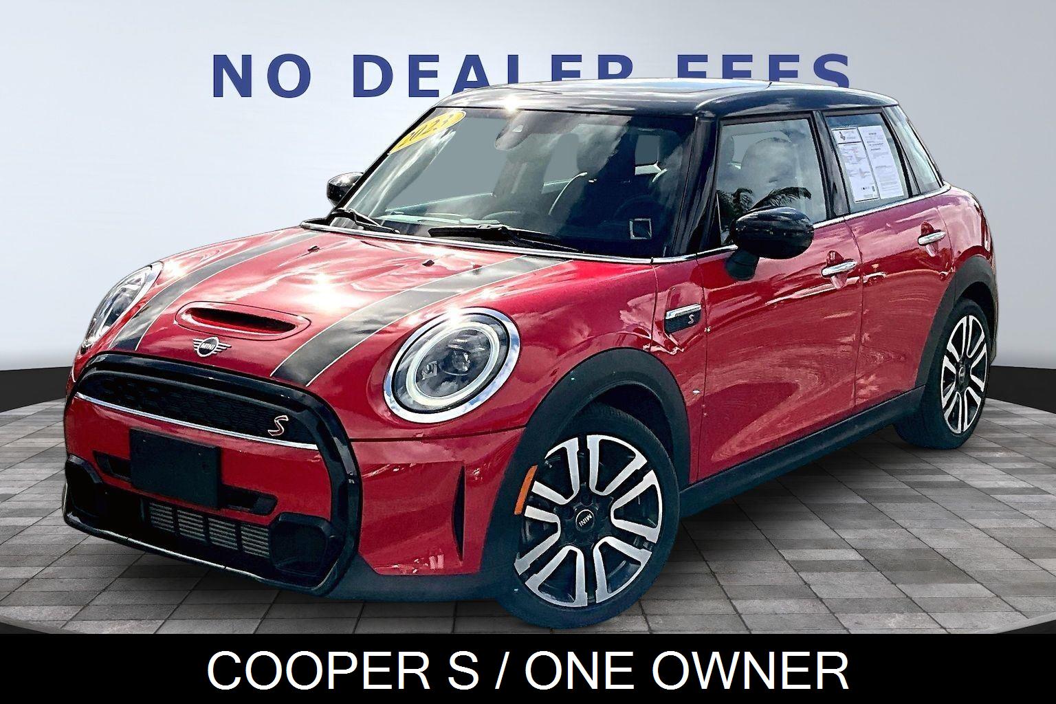 Chili Red 2023 MINI Cooper S 4-Door Hatchback FWD Hatchback Front-Wheel Drive 7-Speed Dual Clutch