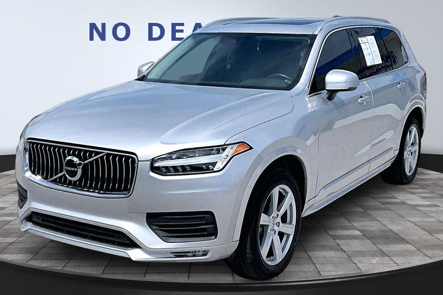 Bright Silver Metallic 2020 Volvo XC90 T6 Momentum 6-Passenger AWD SUV / Crossover All-Wheel Drive Automatic