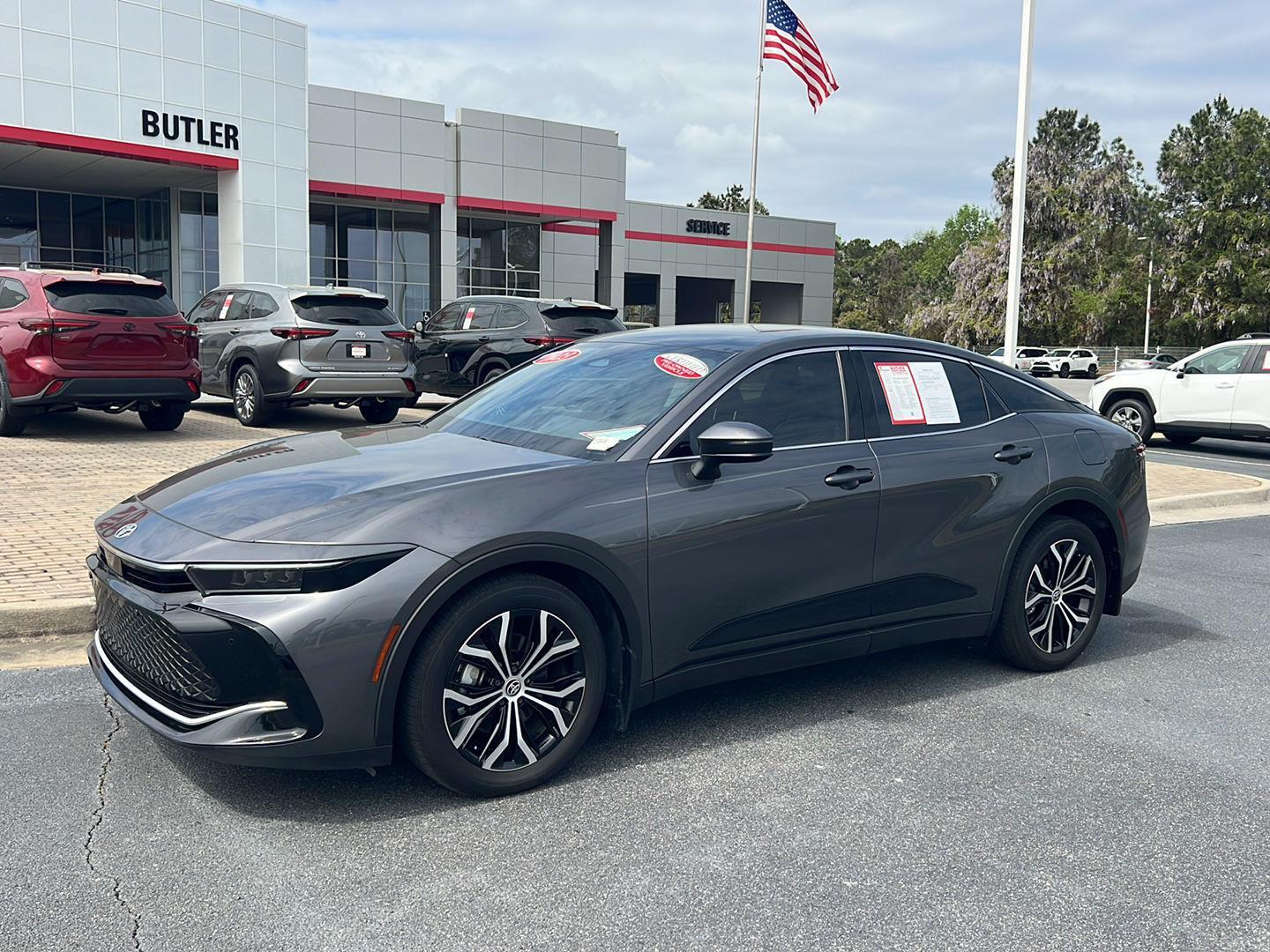 View vehicle photo 2