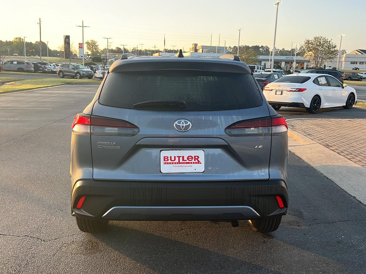 View vehicle photo 5