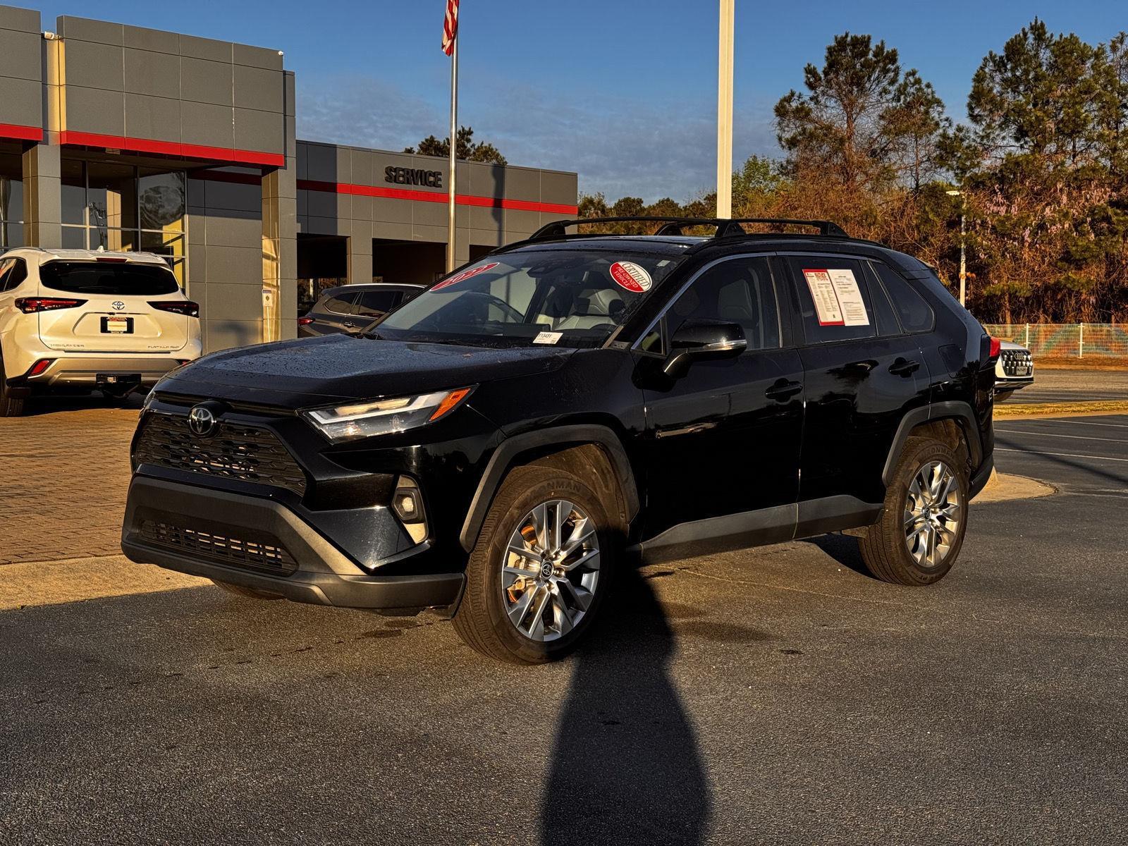 2022 Toyota RAV4 XLE Premium FWD