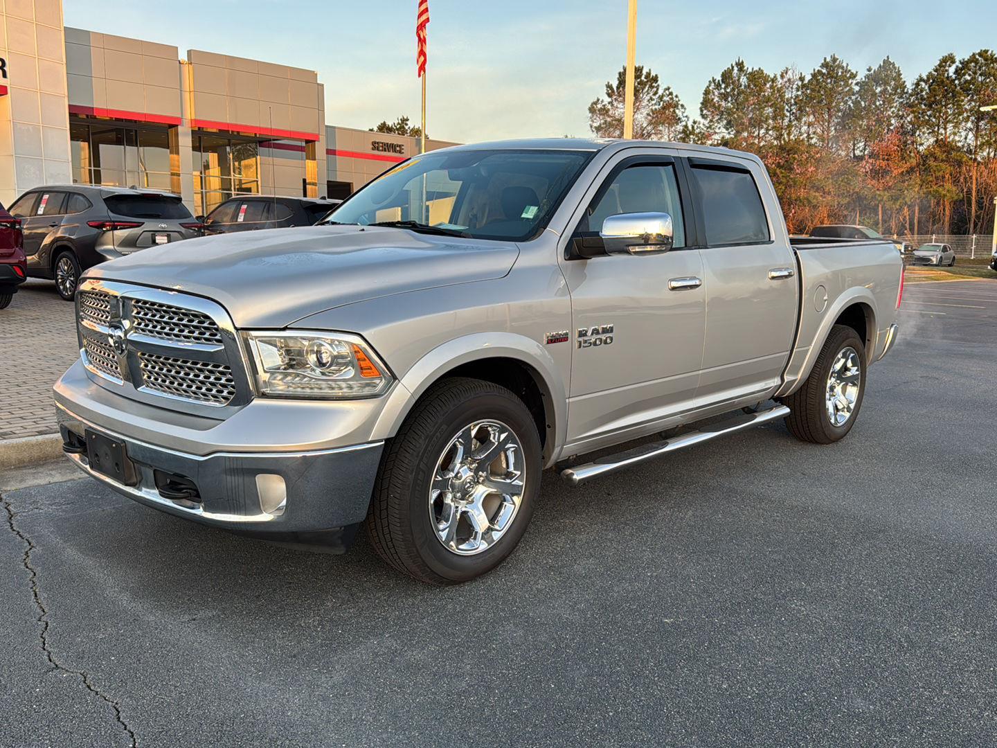 2016 RAM 1500 Laramie Crew Cab 5'7's photo
